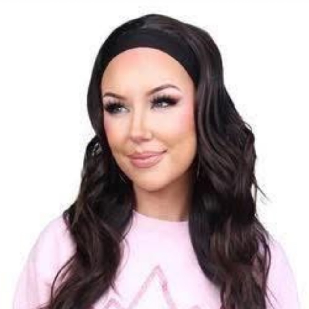 Chelsey Smith Crowns Kelsi headband wig. Petite.